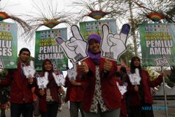 FOTO PEMILU 2014 : Solo Syukuri Sukses Pemilu