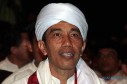 VIDEO UNIK : Ini Video Pelangi Soroti Poster Jokowi di Solo, Pertanda Apakah?