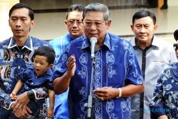 JOKOWI PRESIDEN : SBY: Mau Ketemu Menteri, Tim Transisi Harus Bawa Mandat Tertulis Jokowi