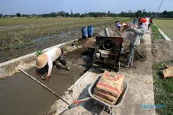 PROYEK PEMBANGUNAN KULONPROGO : 50 Paket Pembangunan Jalan Siap Dilelang