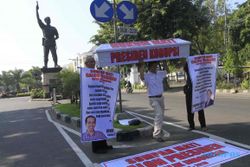 FOTO PILPRES 2014 : Tuntut Hukum Mati Presiden Korupsi