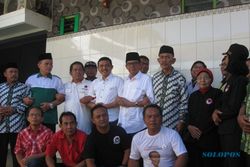 FOTO RELAWAN JOKOWI : Bupati dan Relawan Wonogiri Siap Dukung Jokowi-JK