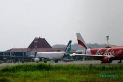 FOTO BANDARA ADI SOEMARMO : Air Asia dan Silk Air Layani Solo