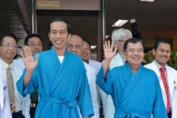 PILPRES 2014 : Habis Dites 80 Dokter, Jokowi-JK Minum Jamu Gendong, Simbol Apa?