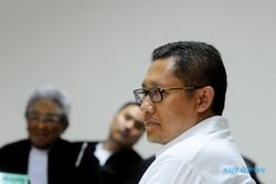 SIDANG HAMBALANG : Jaksa Nilai Anas Giring Kasusnya ke Ranah Politik