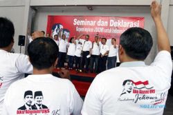 FOTO JOKOWI CAPRES : Alumni UNS Dukung Jokowi