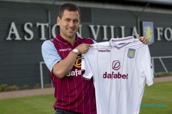 TRANSFER PEMAIN : Joe Cole dari West Ham ke Aston Villa Tanpa Biaya Transfer