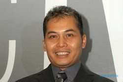 DEBAT CAPRES 2014 : Denny Chandra Dinilai Cocok Jadi Moderator, Serius?