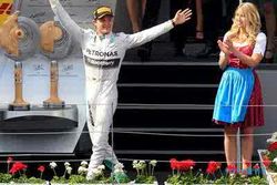 GP F1 AUSTRIA : Rosberg Kembali Juara, Rekor Sang Ayah Ditumbangkan
