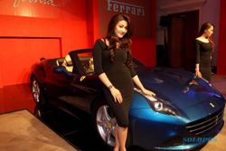 FOTO MOBIL TERBARU : Ini Dia Produk Terbaru Ferrari