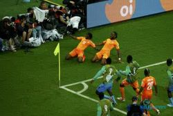 GRUP C PIALA DUNIA 2014 : Pantai Gading Kalahkan Jepang 2-1, Yaya Toure Man Of The Match