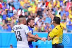 SEMIFINAL BRASIL VS JERMAN : Wasit saat Suarez Gigit Chiellini Pimpin Laga Brasil vs Jerman