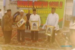 FOTO PELUNCURAN BUKU : Peluncuran Buku Sejarah Masjid Agung Solo