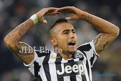  MASA DEPAN PEMAIN : Vidal Bicarakan Lagi Soal Kontrak Di Juventus