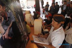 FOTO JOKOWI CAPRES : Seniman Lukis Jokowi di Masa Kampanye Pilpres
