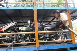 FOTO MUDIK LEBARAN 2014 : Sepeda Motor Pemudik Balik ke Jakarta