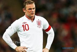 KAPTEN TIM : Rooney Gantikan Gerrard Jadi Kapten Timnas Inggris