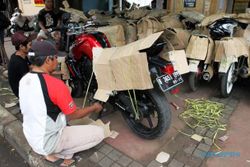 FOTO LEBARAN 2014 : Paket Motor Meningkat Sepanjang Ramadan 2014