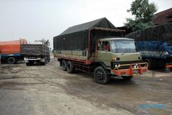 MUDIK LEBARAN 2014 : Truk Dilarang Melintas, Gudang Pedaringan Penuh