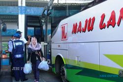 MUDIK LEBARAN 2014 : Di Gunungkidul, Bus Masuk Terminal Tapi Penumpang Turun di Kantor Cabang PO