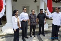 JOKOWI PRESIDEN : Jokowi dan Tim Transisi Merapat ke Rumah Megawati, Ada Apa?