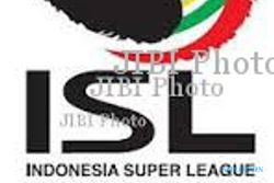  LANJUTAN ISL 2014 : Arema Cronus Tahan Imbang Persik Kediri 2-2
