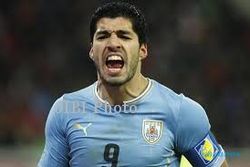 CEDERA PEMAIN : Uruguay Tanpa Suarez di Fase Grup Copa America Centenario