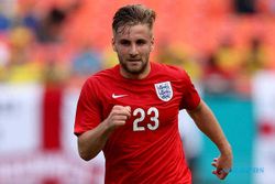 Euro 2016 : Hodgson Pertahankan Luke Shaw