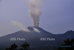 AKTIVITAS GUNUNG BERAPI : Status Gunung Slamet Siaga