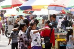 SUNDAY MARKET : Pemkot Solo Tutup Sunday Market, Manahan Macet Lagi