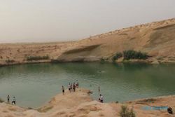 KISAH UNIK : Muncul Danau di Gurun Pasir Tandus Tunisia 