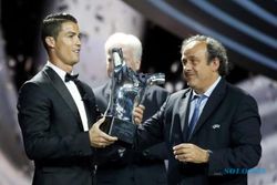 BINTANG SEPAK BOLA : Ronaldo Dinobatkan sebagai Pemain Terbaik Eropa