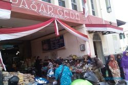 PASAR GEDE SOLO : 2016, Area Depan Pasar Gede Bebas Parkir