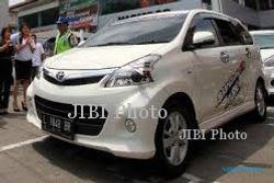 PENJUALAN MOBIL : Toyota Avanza Pimpin Penjualan Mobil Sepanjang September
