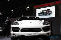 MOBIL BARU : 2015, Porsche Kenalkan Cayenne di Australia