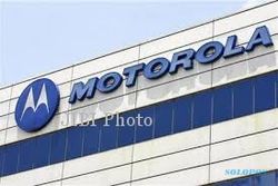 PONSEL BARU MOTOROLA : 4 September, Tiga Ponsel Motorola Meluncur  