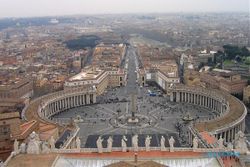 Bocoran Dokumen Skandal Vatikan Meluas