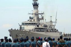 Kapal Perang RI Bung Tomo Singgah di India