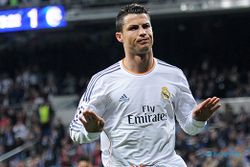 BINTANG SEPAK BOLA : Cristiano Ronaldo Ingin Kembali ke MU Suatu Saat Nanti
