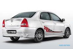 MOBIL BARU : Saingi Honda City, Toyota Kembangkan Sedan Etios Core