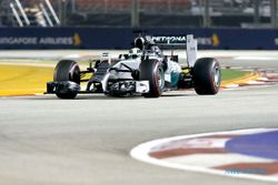 FREE PRACTICE II F1-GP SINGAPURA : Hamilton Tercepat di Sesi Latihan Bebas Kedua 