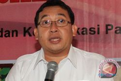 LARANGAN MENTERI KE DPR : Fadli Zon Sebut Larangan Jokowi Ingkari Konstitusi