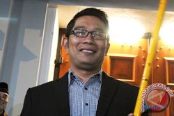 PERNIKAHAN RAFFI AHMAD : Ridwan Kamil: Berkurang Satu Jomblo di Bandung
