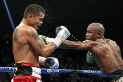 TINJU DUNIA : Mayweather Menang Angka atas Maidana