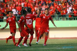PERSIS SOLO VS PS BANGKA : Babak I, Laskar Sambernyawa Unggul 2-0
