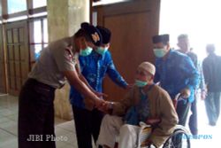 Jamaah Haji Kulonprogo Bantu Pipa Air Warga Pengunungan Menoreh