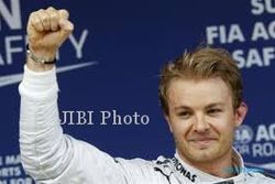 JELANG GP F1 ABU DHABI : Ini Strategi Yang Bisa Dipakai Hamilton Atau Rosberg Jadi Juara