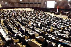 ISLAH DPR : Tak Dilibatkan Revisi UU MD3, DPD Ancam Bikin RUU Sendiri