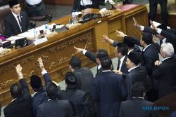 PEMILIHAN PIMPINAN DPR : Tak Mampu Ajukan Paket Calon Pimpinan DPR, Koalisi Indonesia Hebat Walk Out