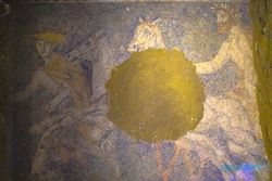 PENEMUAN BARU : Mozaik Kuno Yunani Peninggalan Alexander Agung Ditemukan